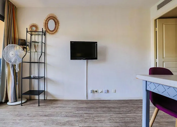 Apartament Lx102 T2 Balcon & Piscine A 2 Minutes Cannes